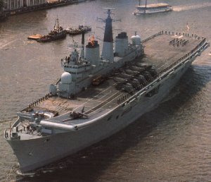 Ark_Royal_R07.jpg